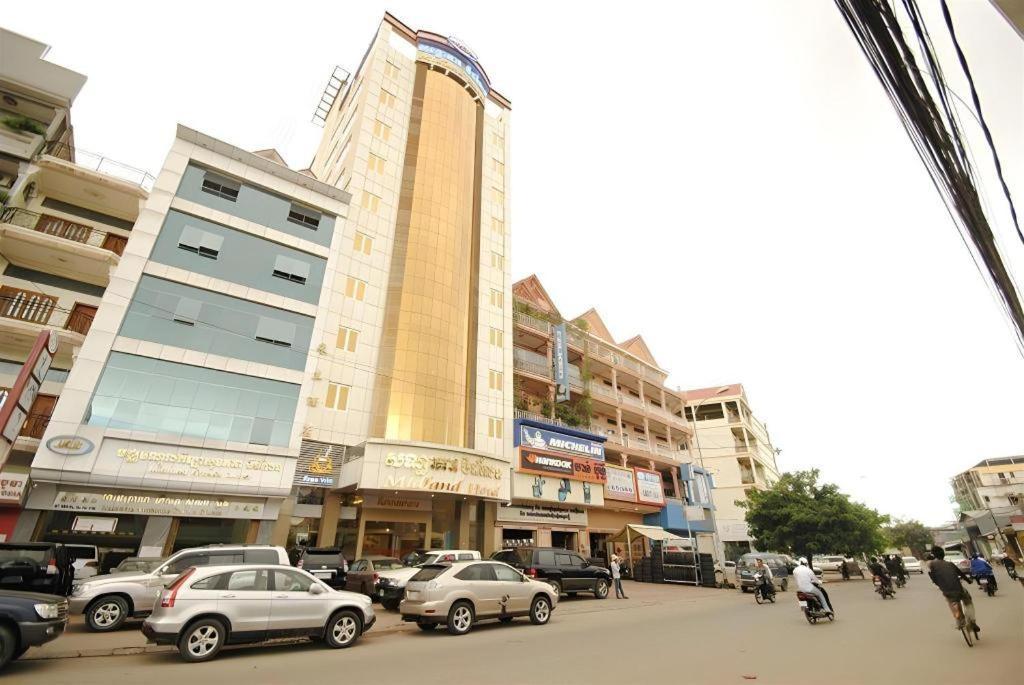 Midland Hotel Phnom Penh Bagian luar foto