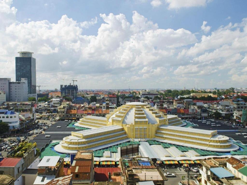 Midland Hotel Phnom Penh Bagian luar foto